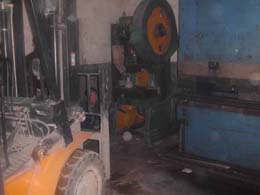 剪板機(jī)、折彎?rùn)C(jī)搬遷安裝現(xiàn)場(chǎng)